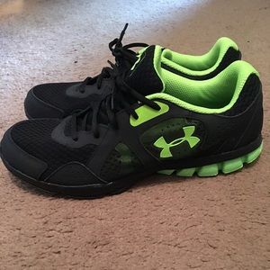 Men’s Under Armour sneakers